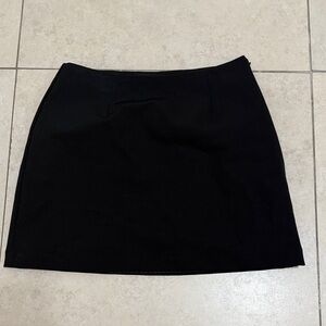Forever 21 Classic Black Mini Side Zip Skirt